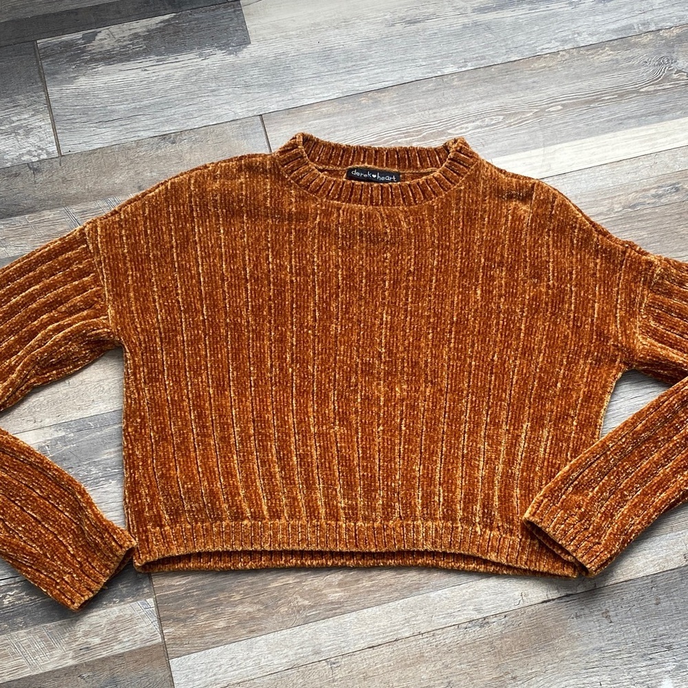 Derek Heart Women's Rust Ribbed Crew Neck Sweater - Picture 2 of 10
